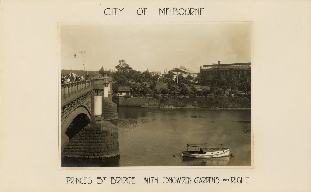 Image of Princes St Bridge, Snowden Gardens and the Yarra River