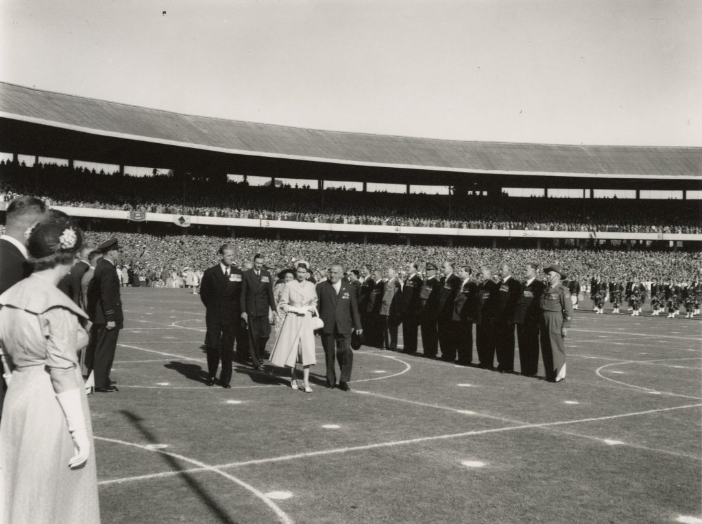 Image of Queen Elizabeth II and the Duke of Edinburgh at the Melbourne Cricket Ground