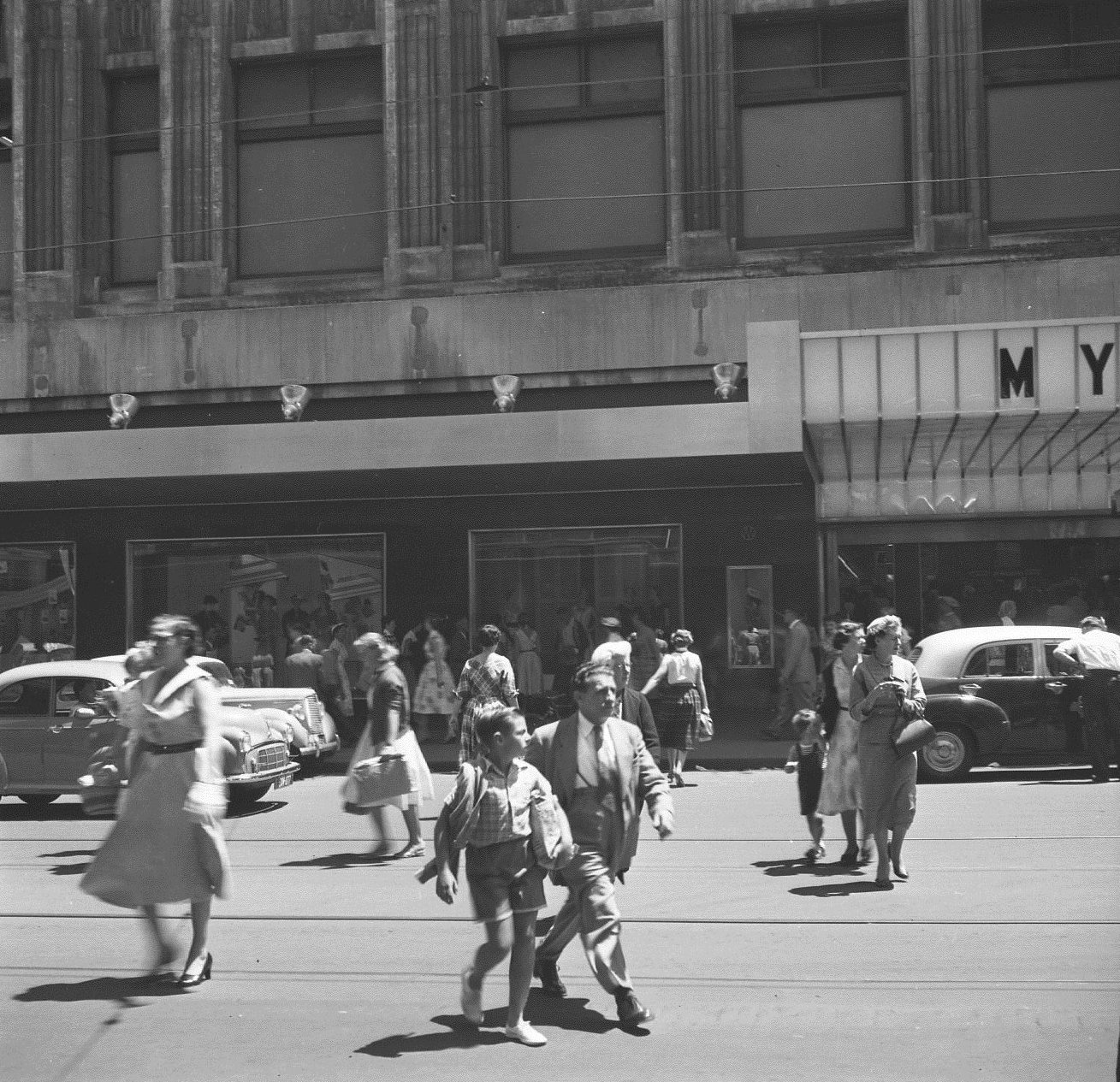 Book B Negative B19 - Myer Windows - City Collection