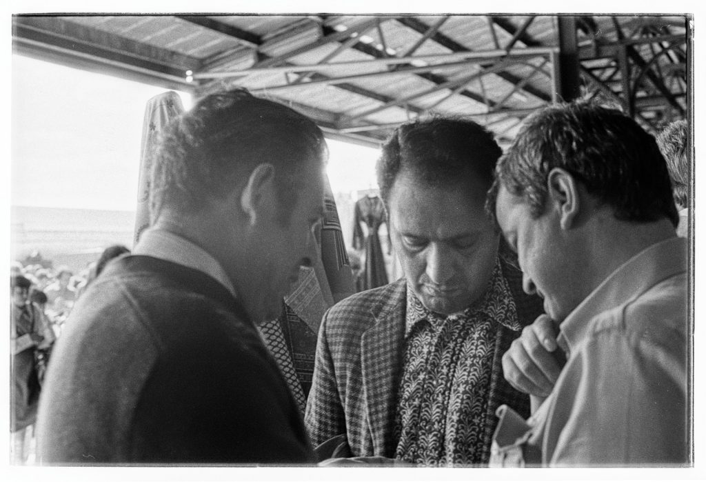 Making a deal (Queen Victoria Market)