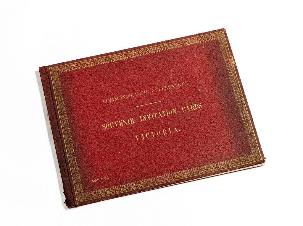 Souvenir invitation cards album